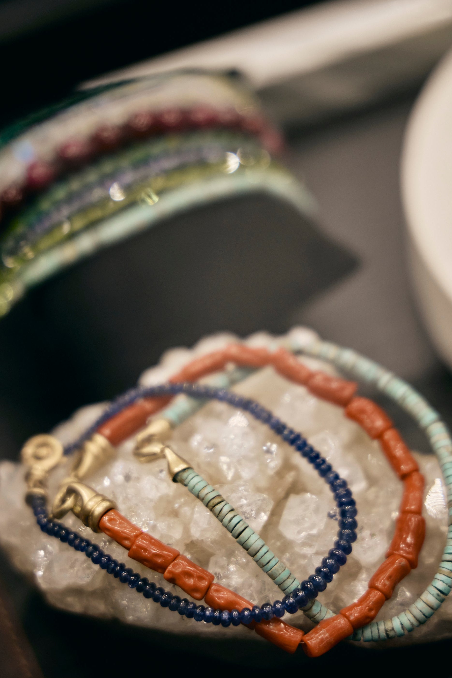 Tire-Cut Turquoise Beaded Bracelet