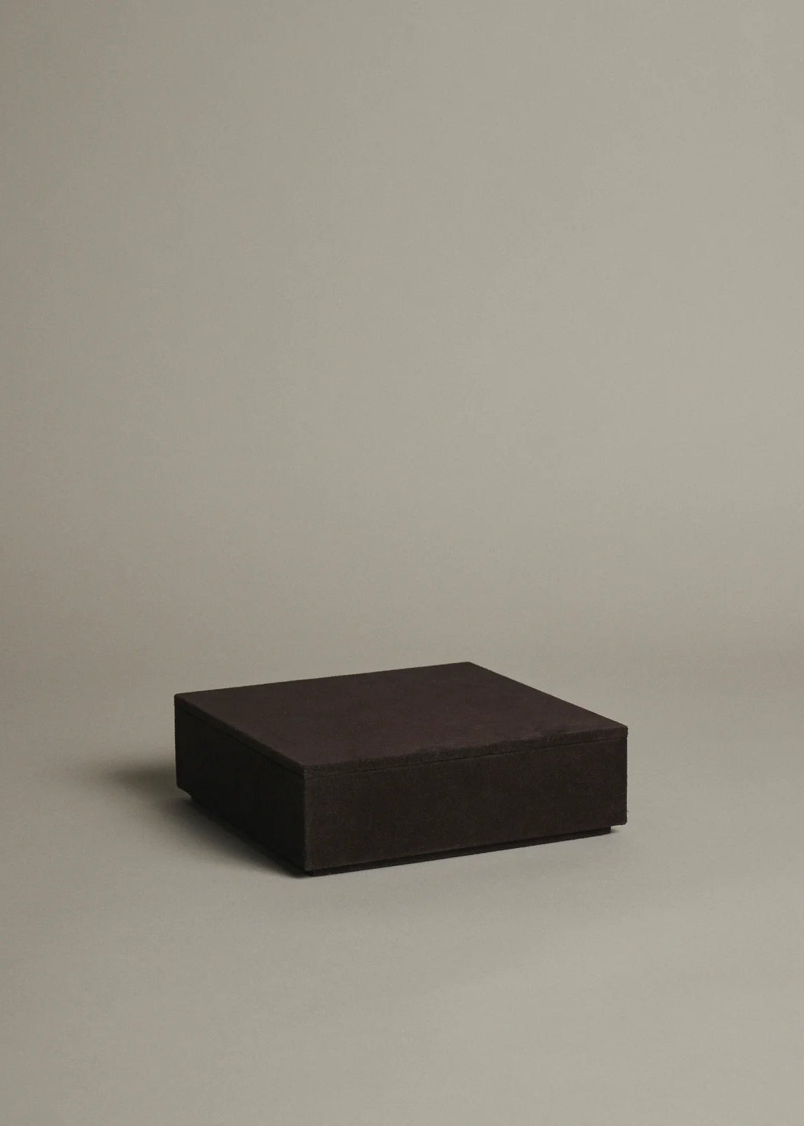 Eimi Benét Suede Box, Chocolate
