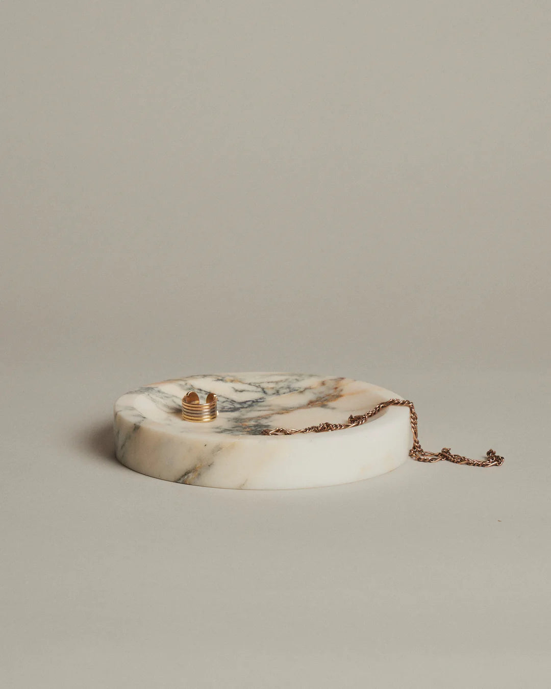 Cicco Catchall, Calacatta Marble