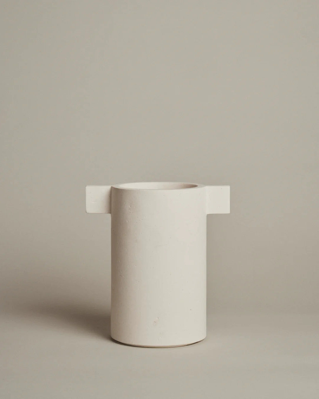 Cicco Vase in Limestone