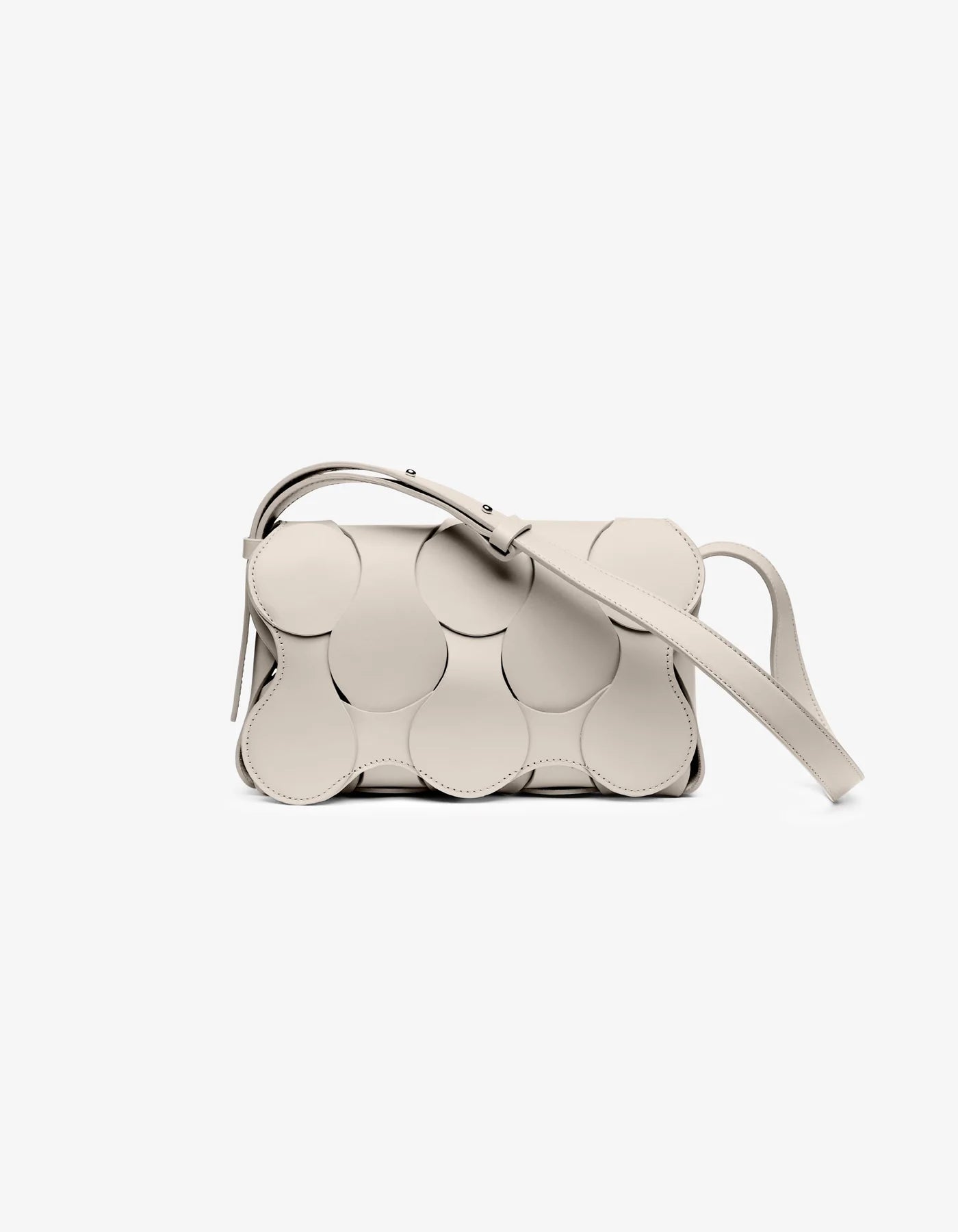 Gigi, Parchment
