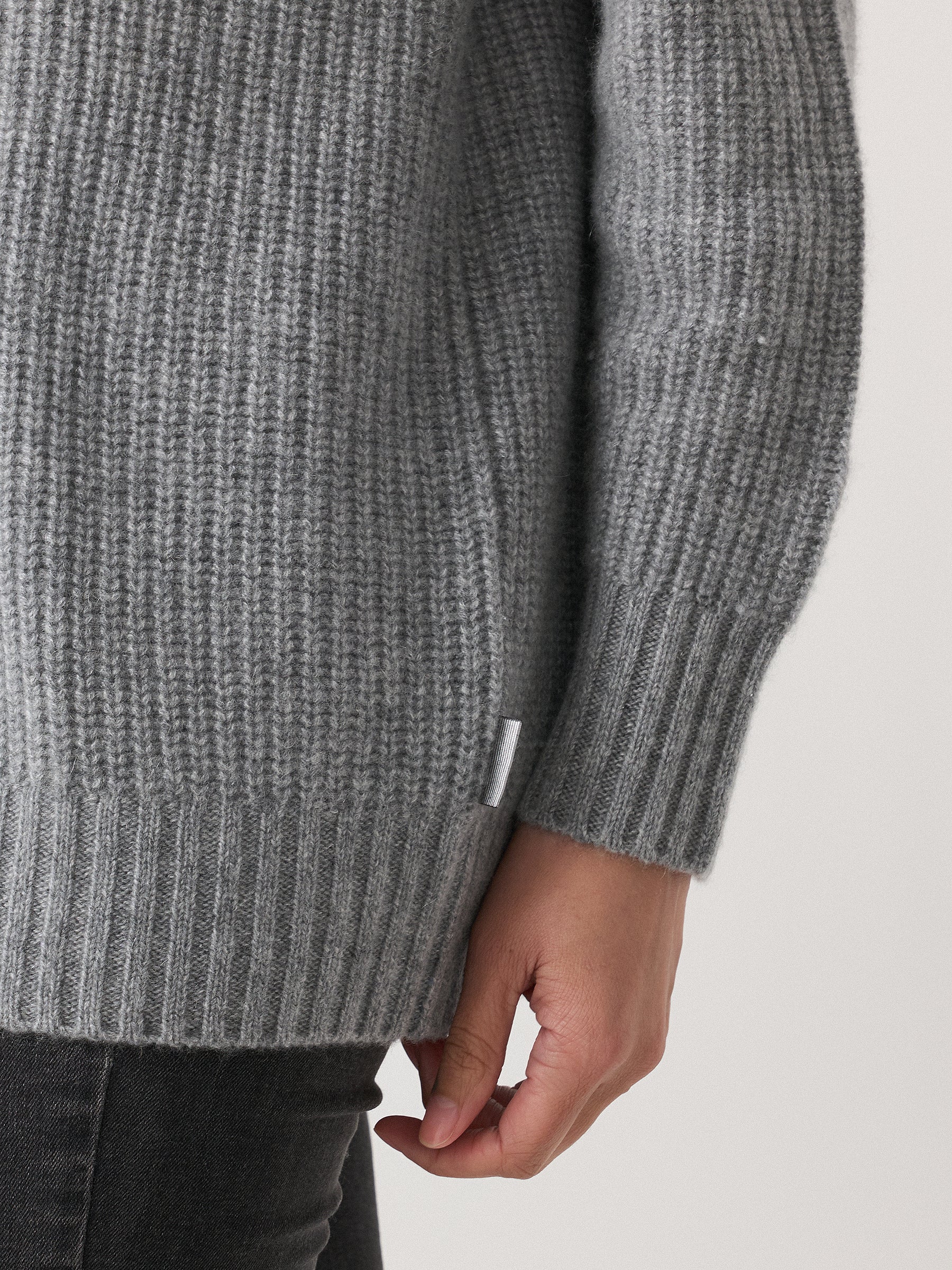 Hank Cashmere Charlie Cardigan in Medium Grey