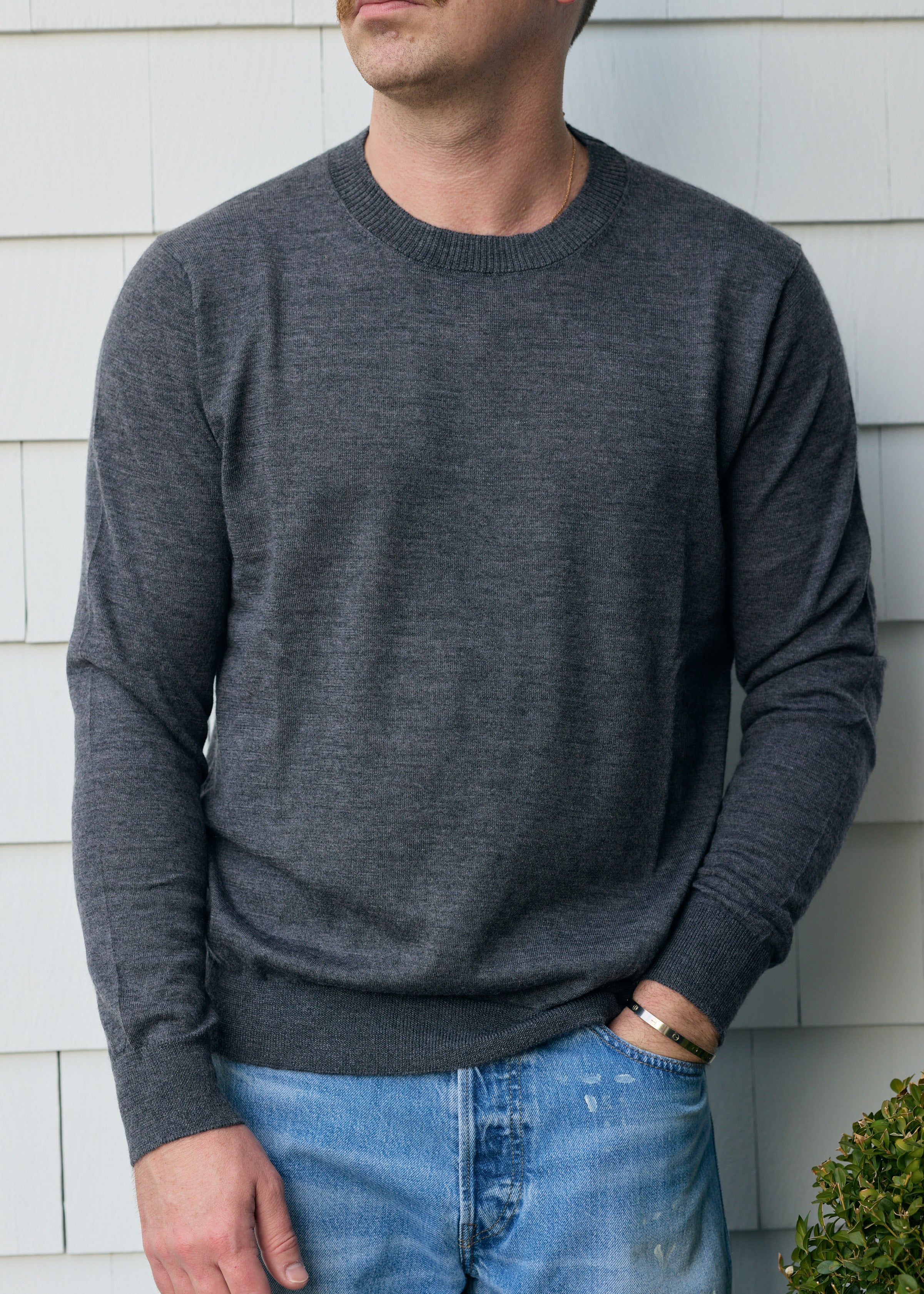 Hank Fine Cashmere Newman Sweater in Charcoal