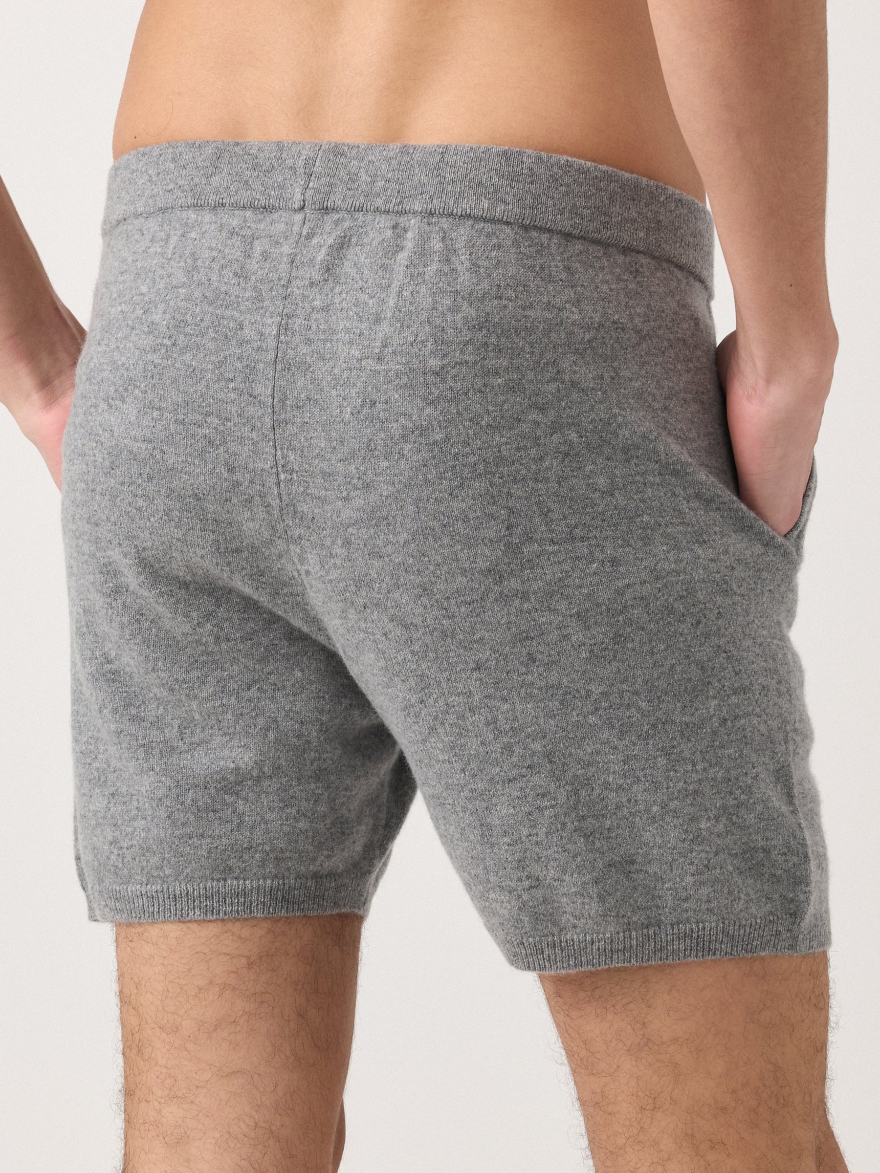 hank-unisex-william-short-in-medium-grey