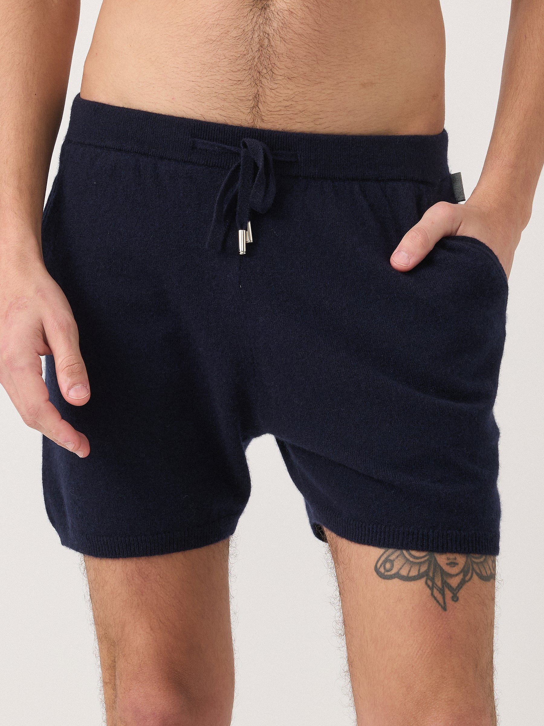Hank Unisex William Short in Black