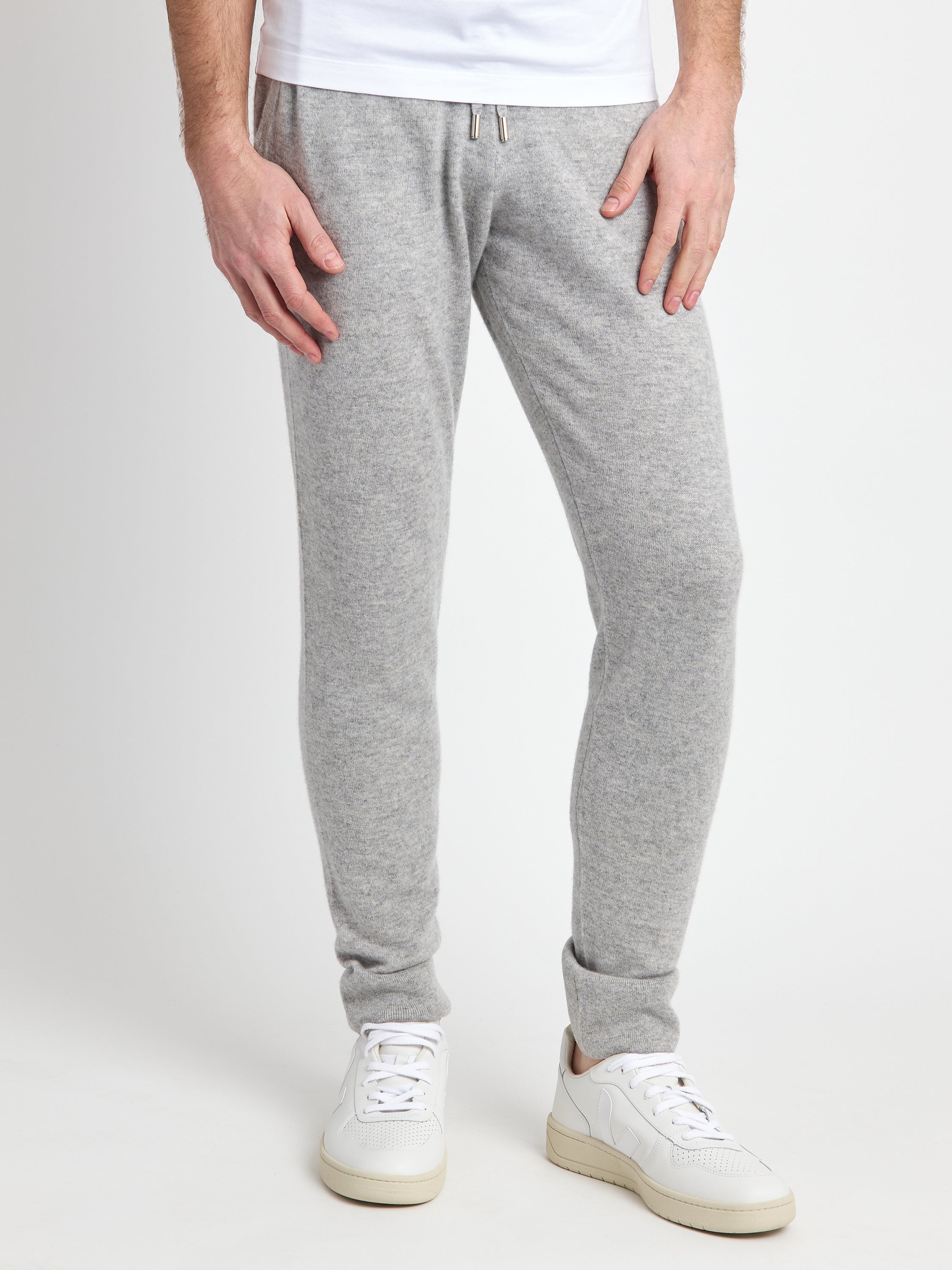 Hank Cashmere Henry Jogger in Medium Grey