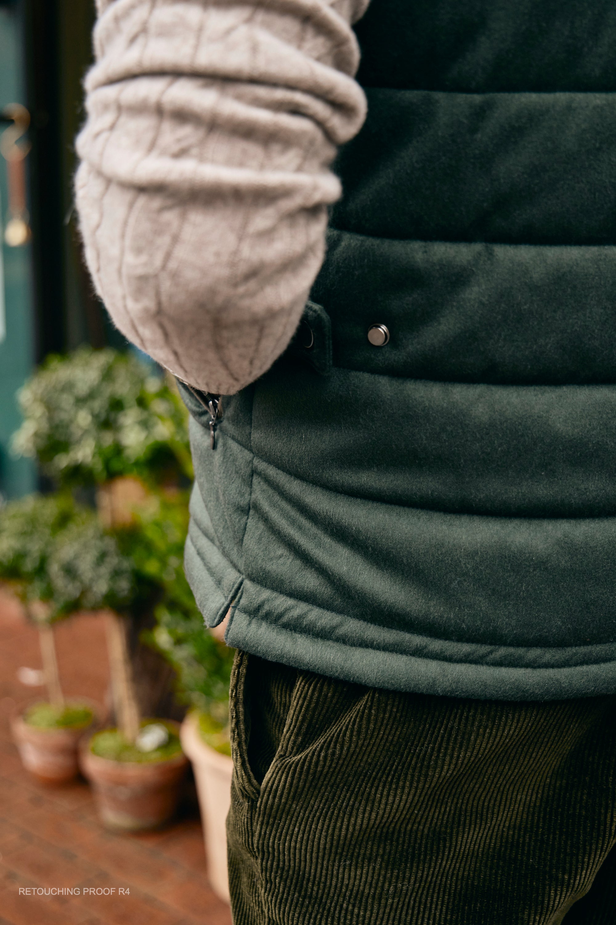 Hank Cashmere Parsonage Vest Olive Green