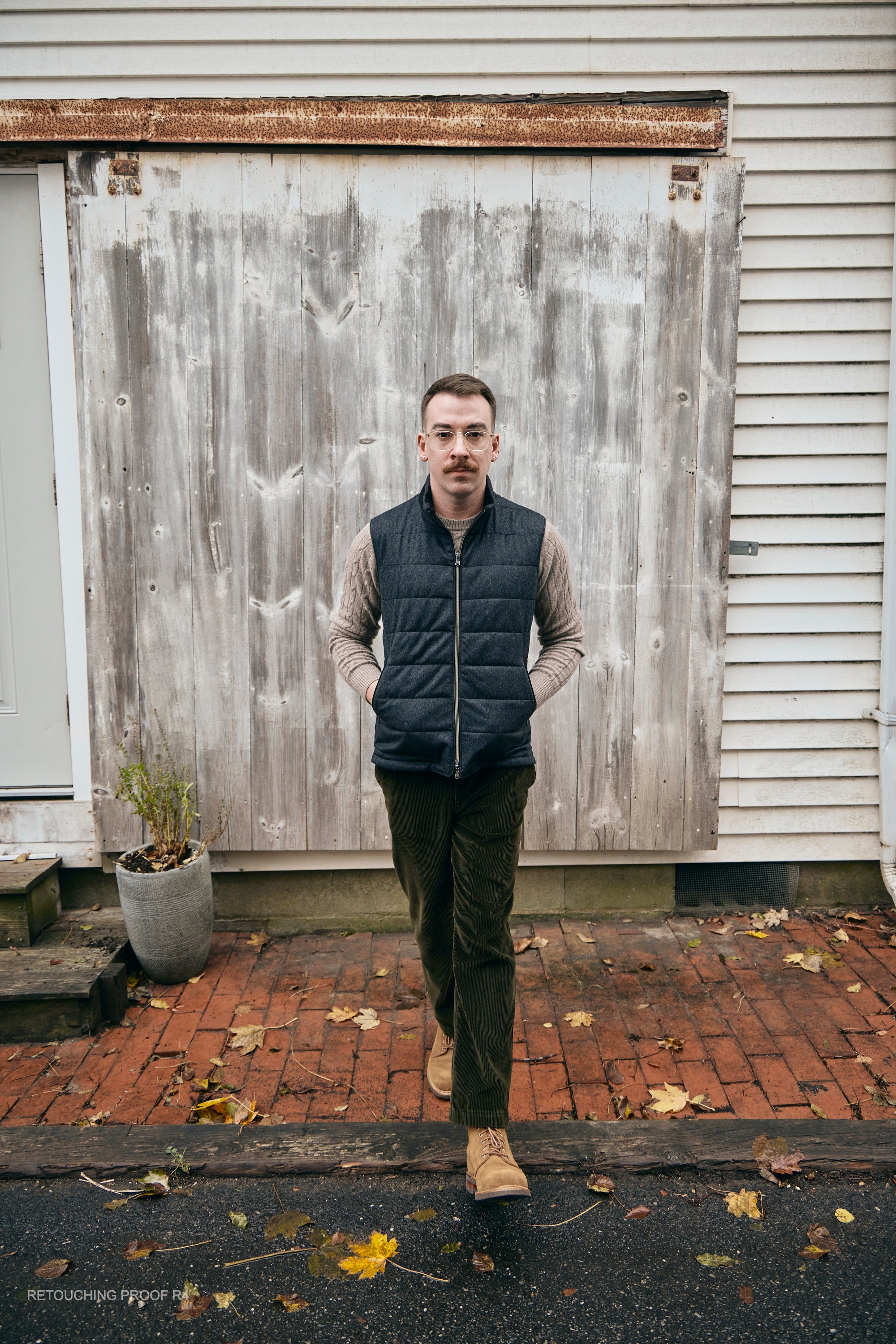 Hank Cashmere Parsonage Vest in Charcoal