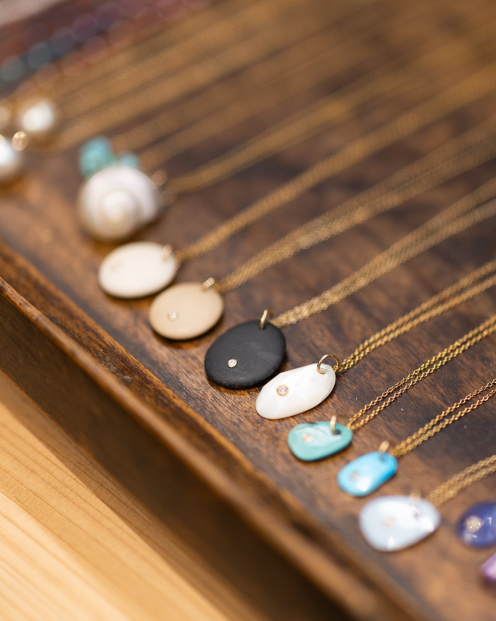 Mother Of Pearl Diamond Gemstone Necklace