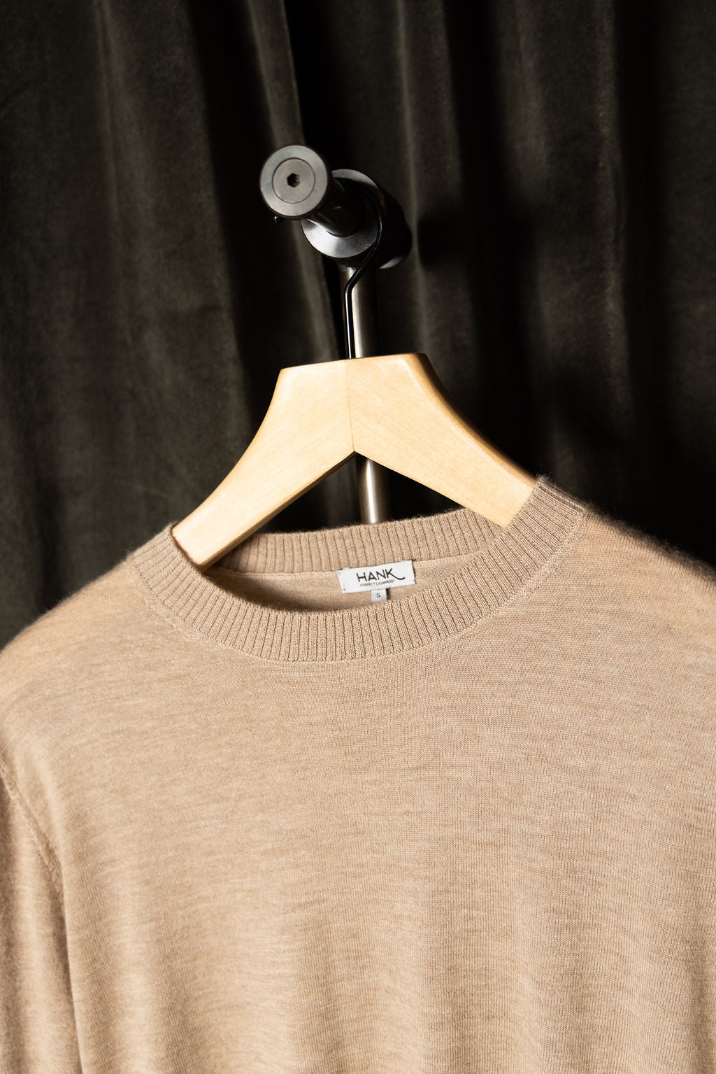 Hank Fine Cashmere Newman Sweater in Oatmeal