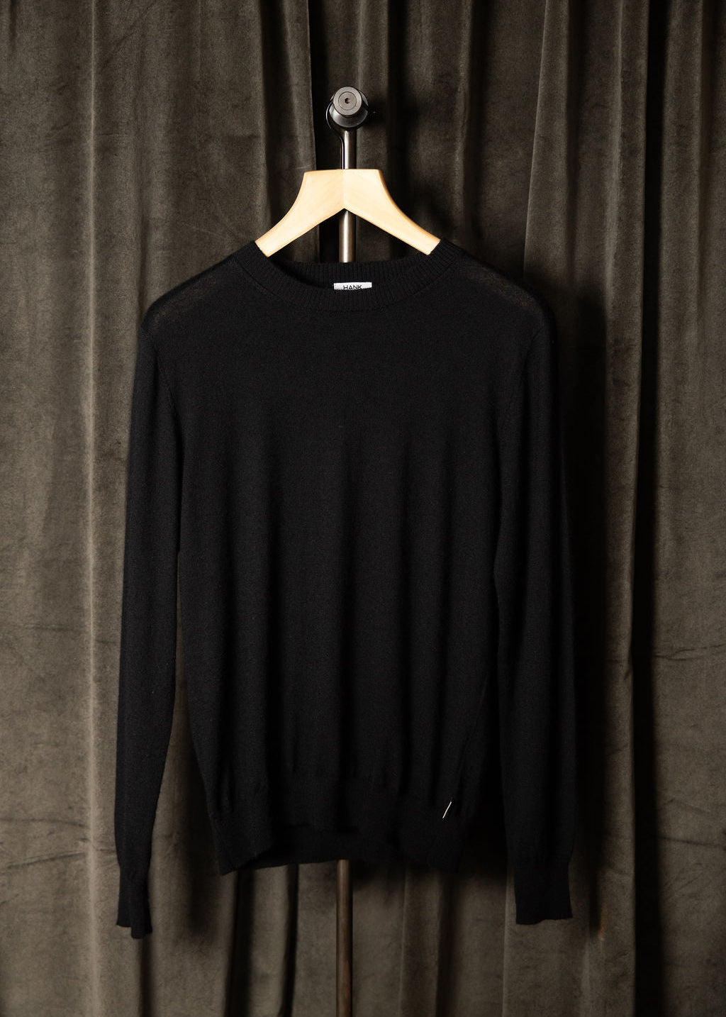 Hank Fine Cashmere Newman Sweater in Black