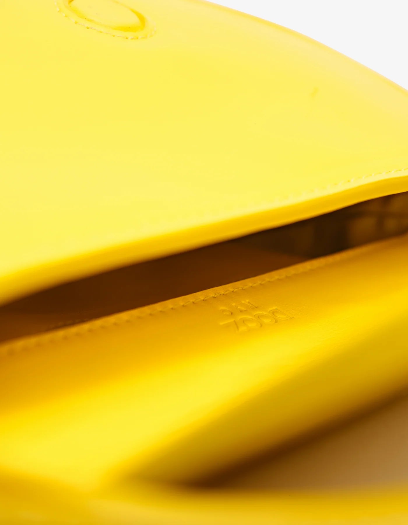 Mini Céleste in Canary