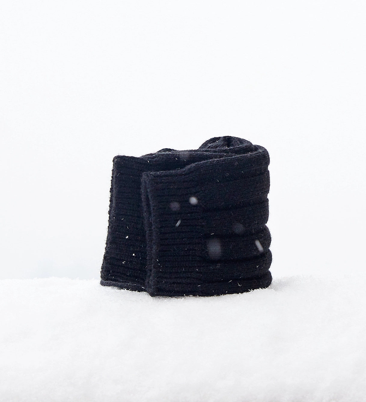 Hank Cashmere Cuff Socks in Black